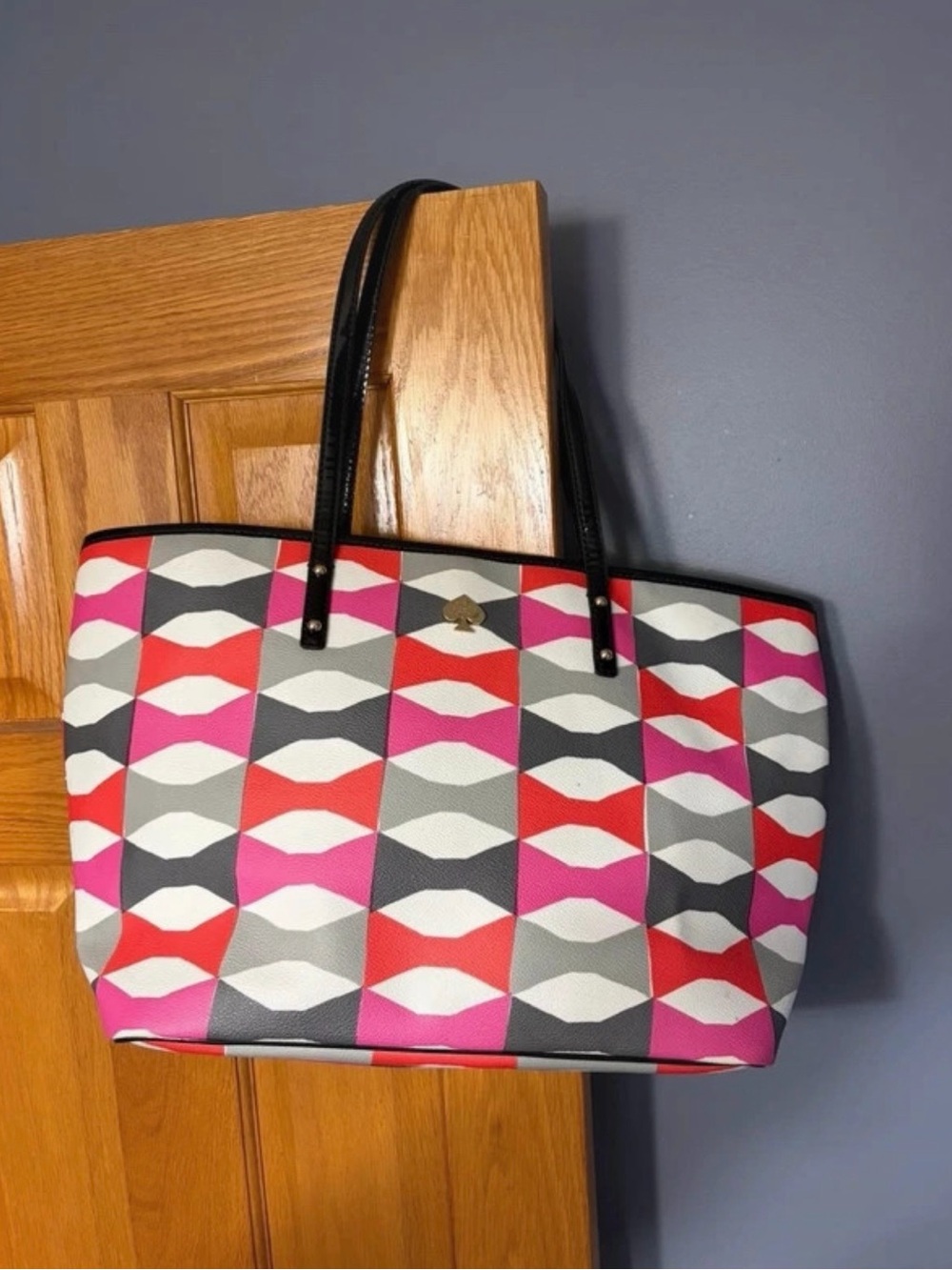 kate spade Multicolor Geometric Lip-Print Tote